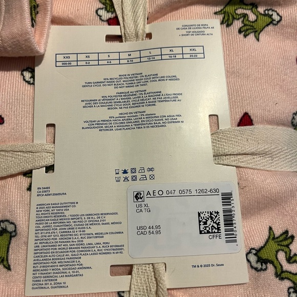 American Eagle Outfitters Pink Grinch Heart Lounge Pajama Set - Picture 2 of 2